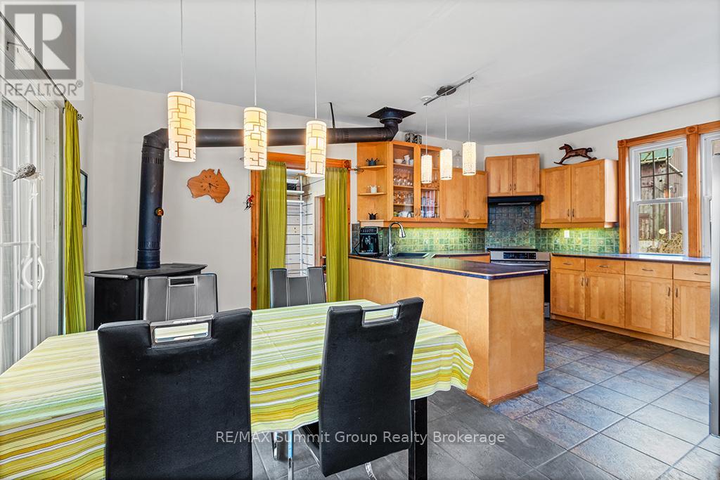 795099 East Back Line, Grey Highlands, Ontario  N0C 1H0 - Photo 9 - X12613692