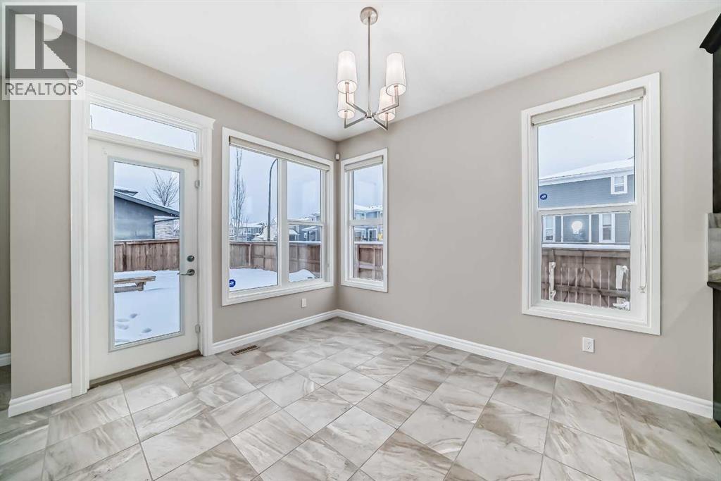 34 Cranbrook Hill Se, Calgary, Alberta  T3M 2K8 - Photo 9 - A2271256