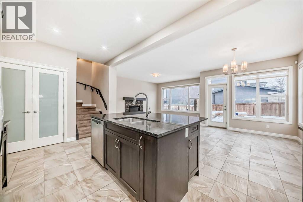 34 Cranbrook Hill Se, Calgary, Alberta  T3M 2K8 - Photo 7 - A2271256