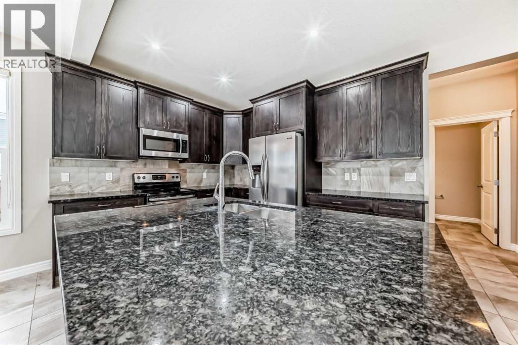 34 Cranbrook Hill Se, Calgary, Alberta  T3M 2K8 - Photo 5 - A2271256