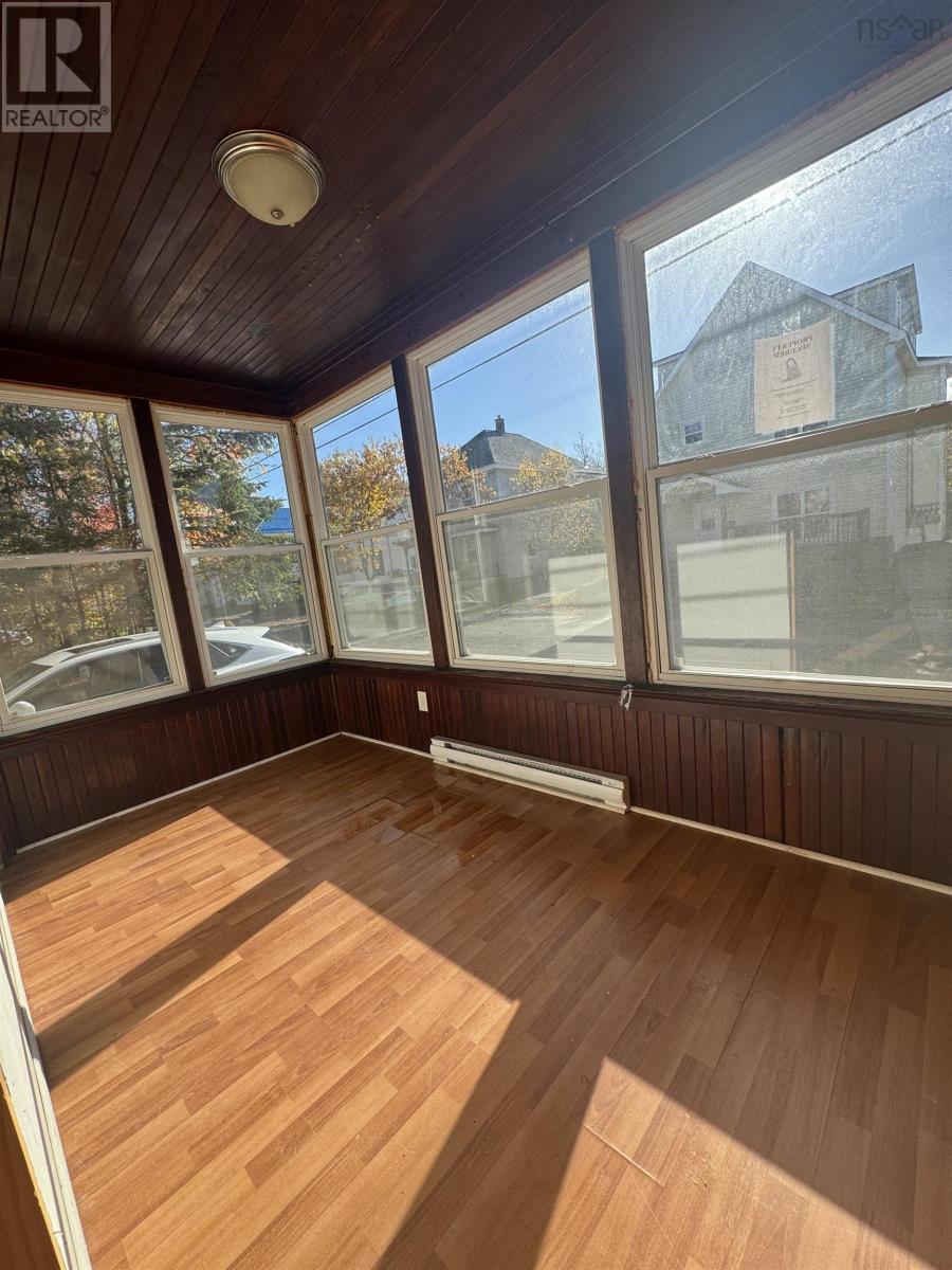 13 Centre Street, Truro, Nova Scotia  B2N 2J9 - Photo 5 - 202527964