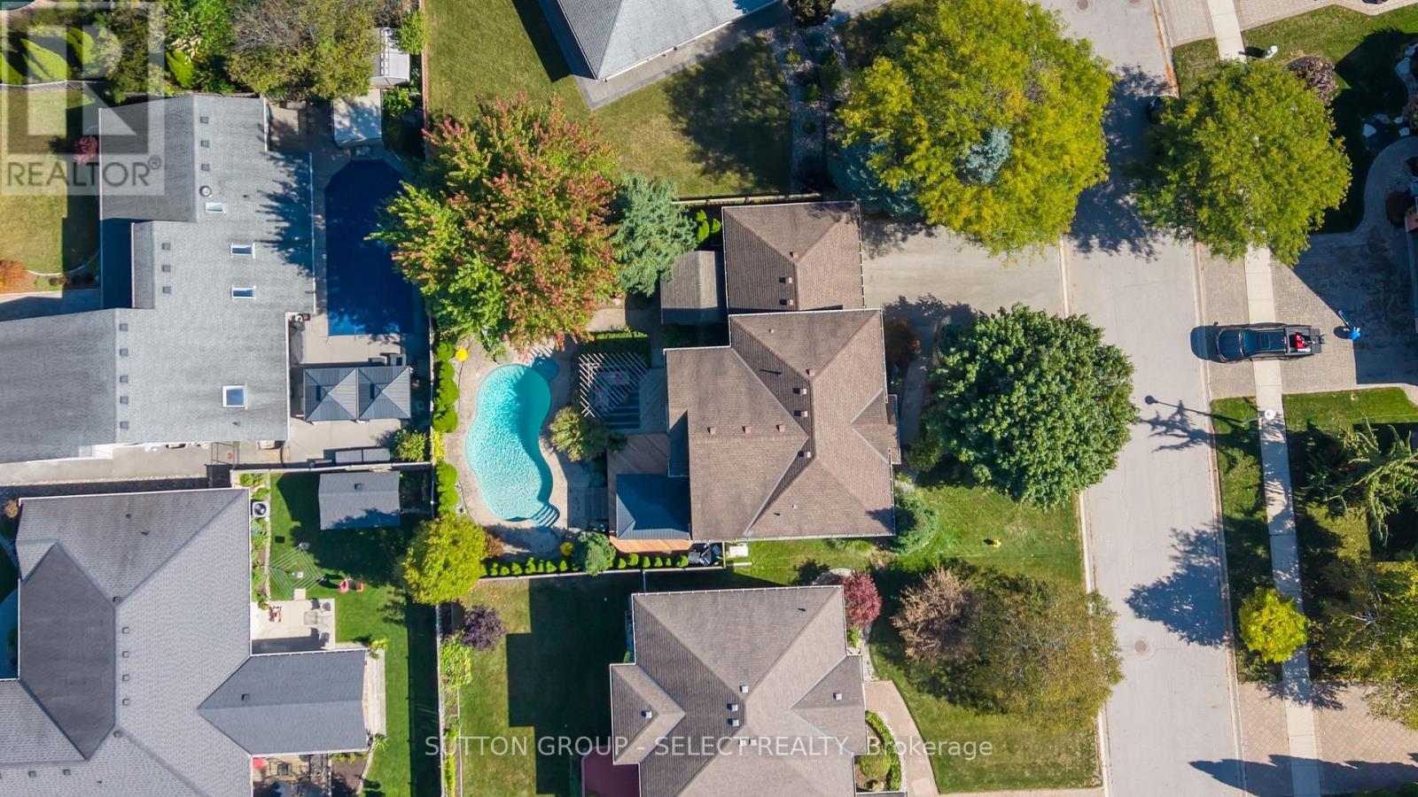 15 Marcus Crescent, London North, Ontario  N6G 4Y9 - Photo 1 - X12607894