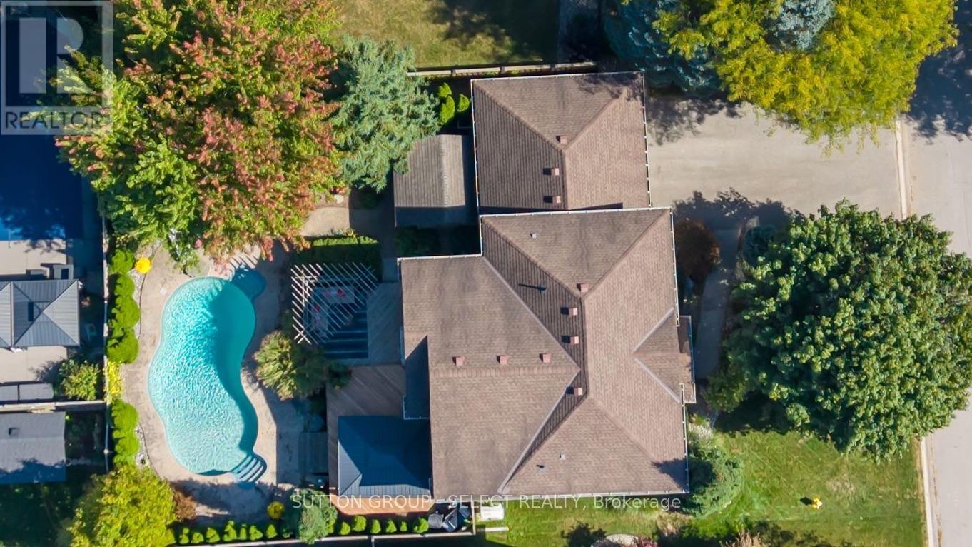 Photo 40 of 48 for 15 Marcus Crescent