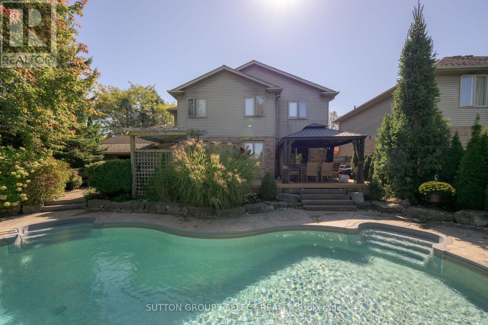 15 Marcus Crescent, London North, Ontario  N6G 4Y9 - Photo 39 - X12607894