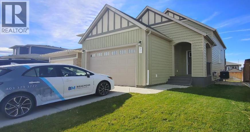 A, 518 Devonia Road W, Lethbridge, Alberta