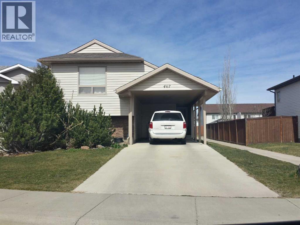 A, 467 Blackfoot Manor W, Lethbridge, Alberta