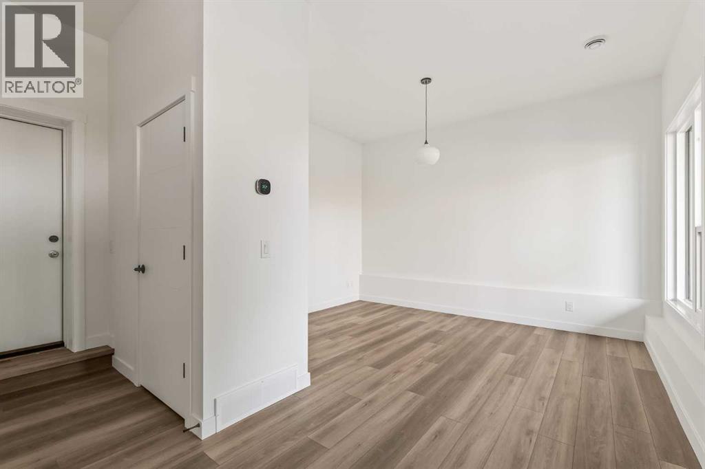 2507 Sovereign Crescent Sw, Calgary, Alberta  T3C 3Y3 - Photo 2 - A2271094