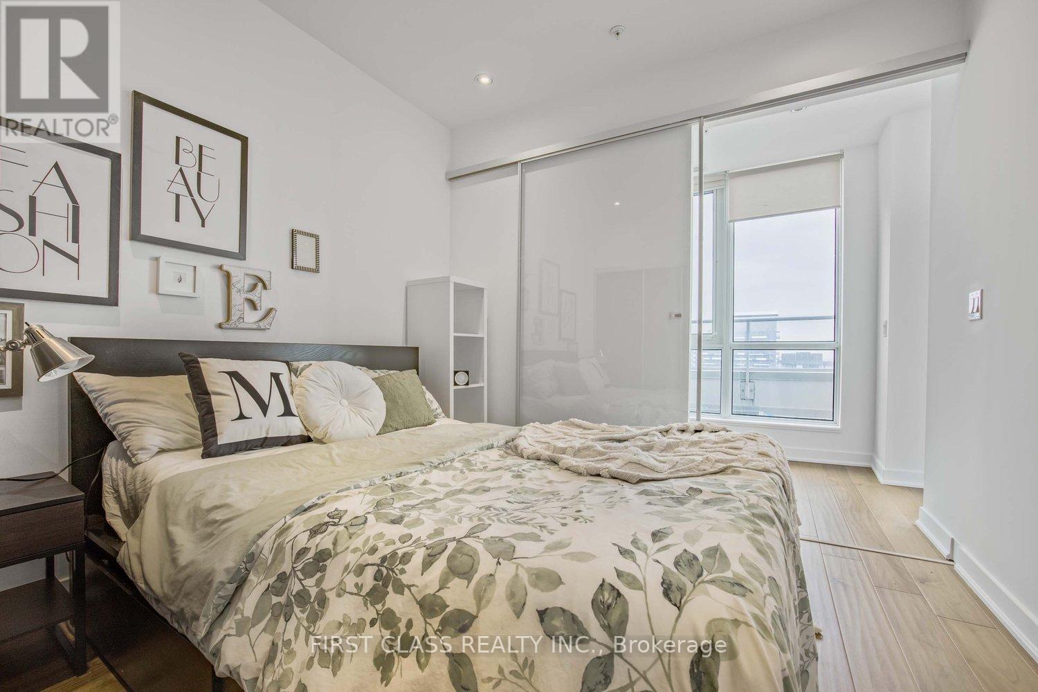 4104 - 30 Nelson Street, Toronto, Ontario M5V 0H5 - Photo 17 - C12613598