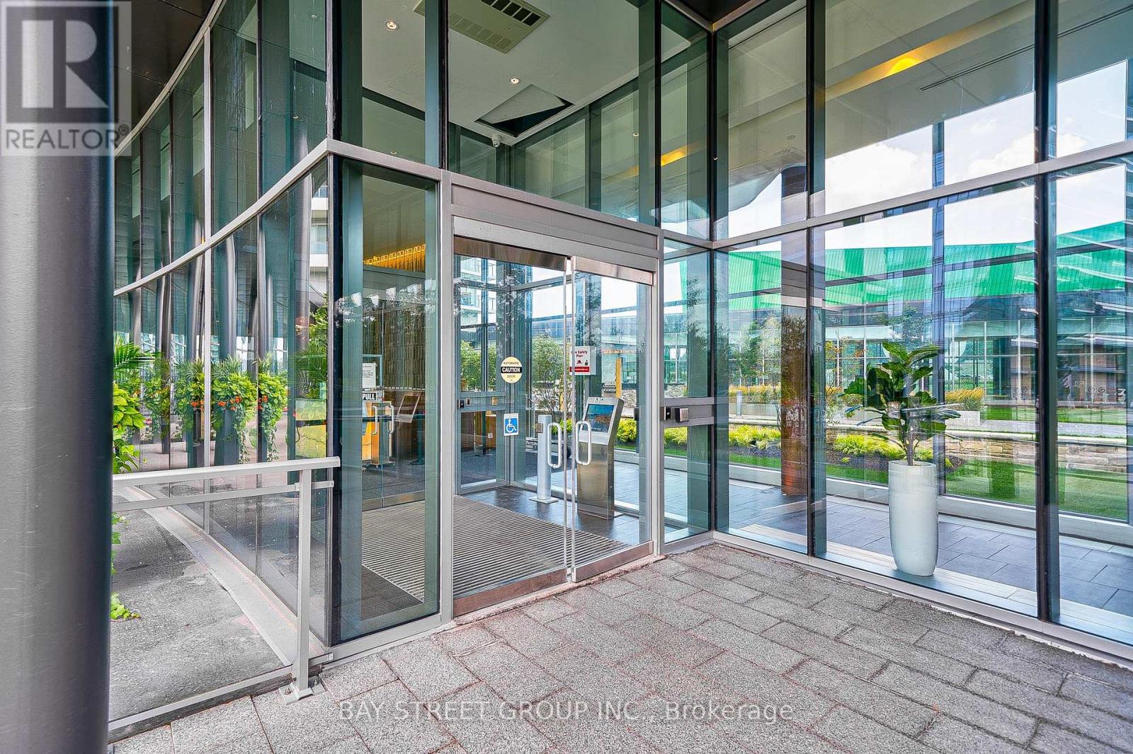 2706 - 115 Mcmahon Drive, Toronto, Ontario  M2K 0E3 - Photo 3 - C12613670