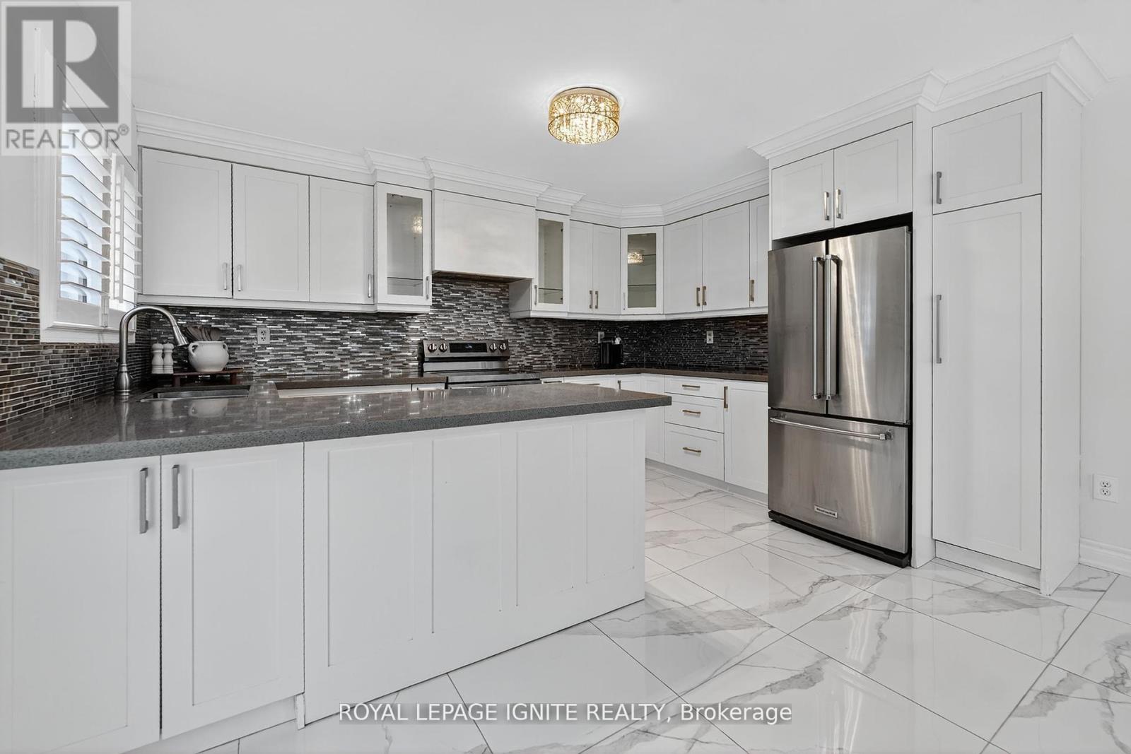 71 Norland Circle, Oshawa, Ontario  L1L 0A7 - Photo 11 - E12613594