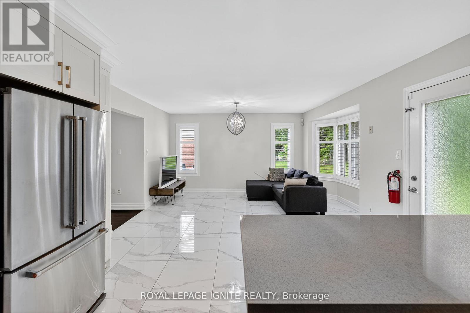 71 Norland Circle, Oshawa, Ontario  L1L 0A7 - Photo 13 - E12613594