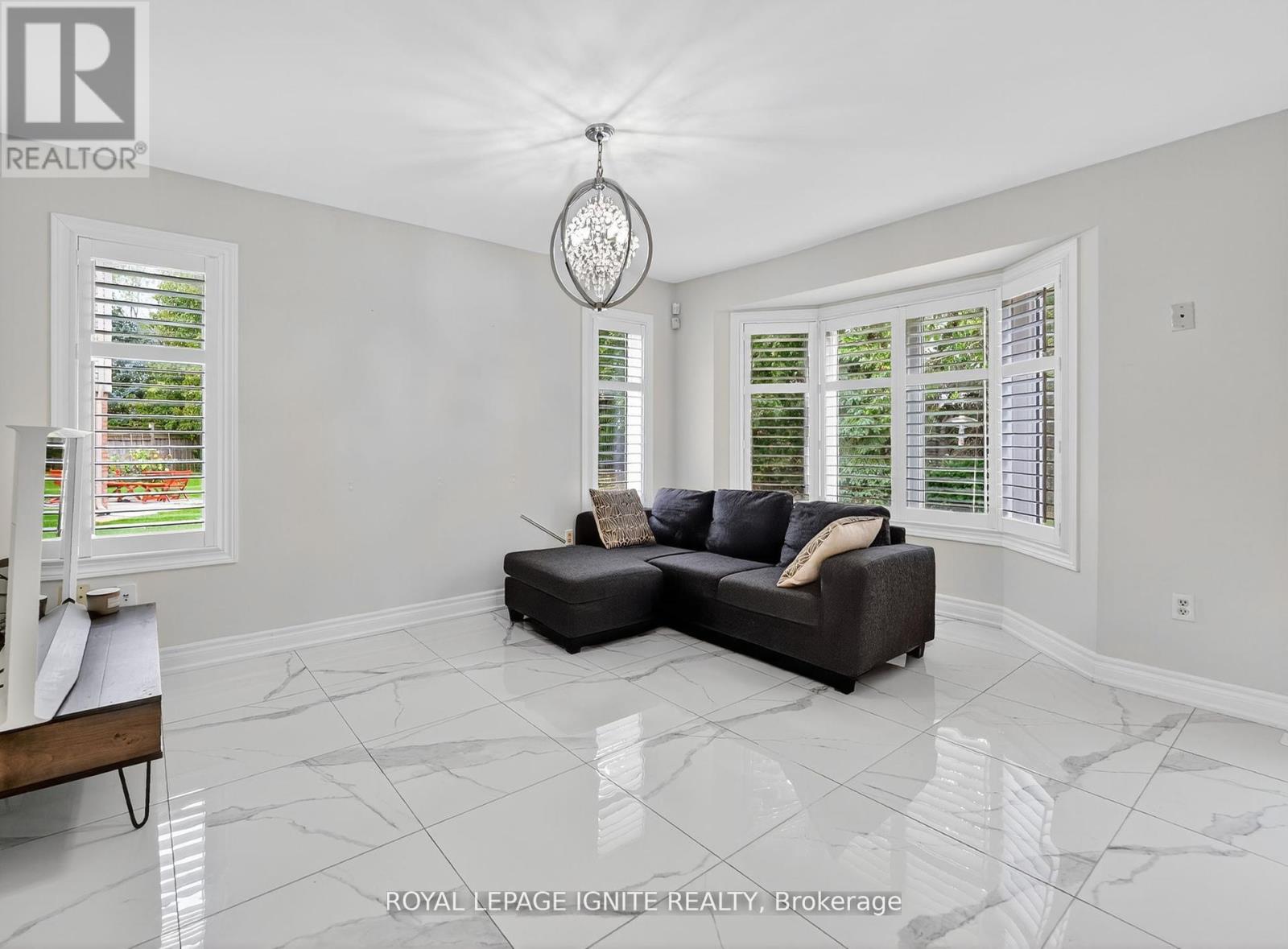 71 Norland Circle, Oshawa, Ontario  L1L 0A7 - Photo 8 - E12613594