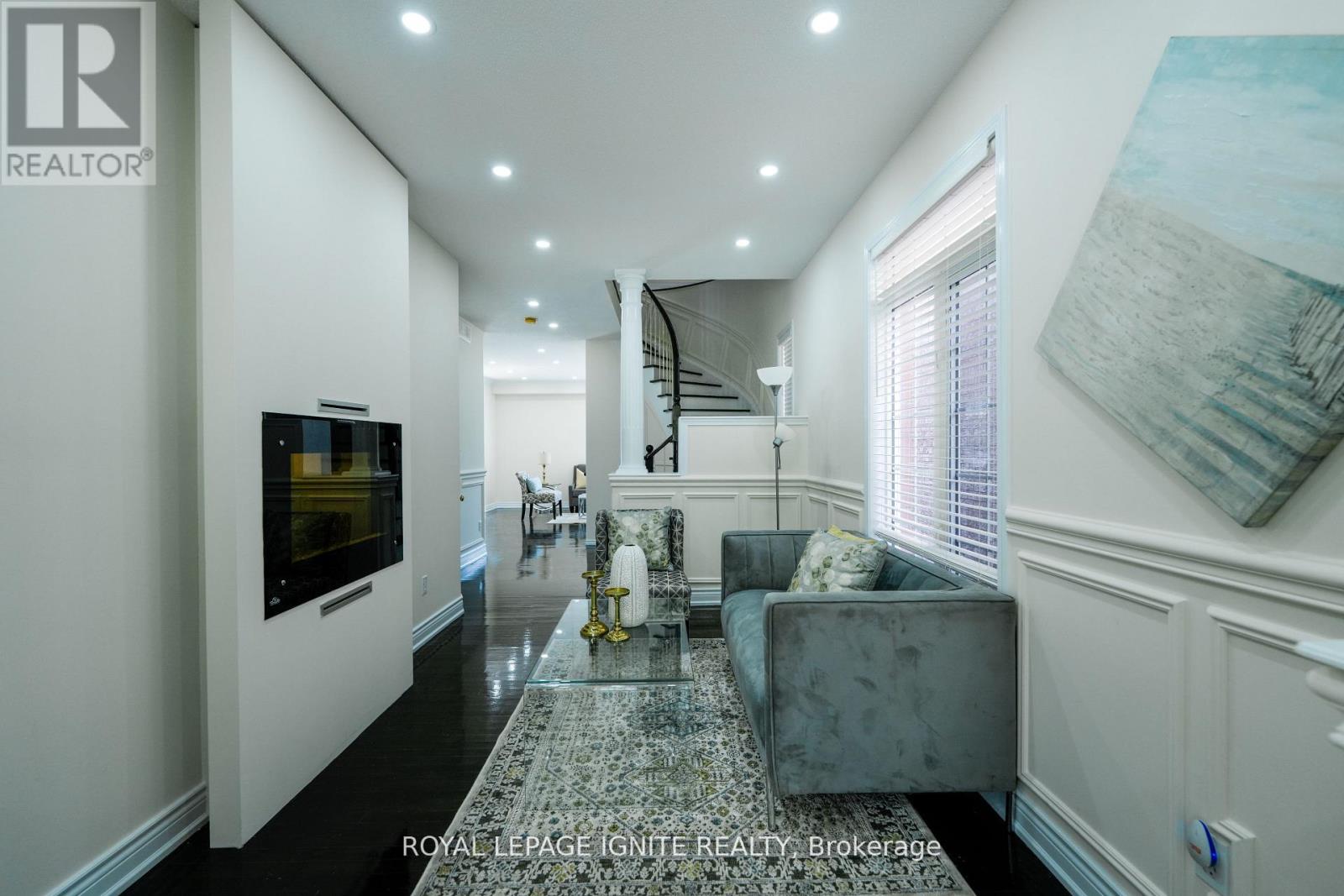 5 Dent Street, Ajax, Ontario  L1T 4E8 - Photo 10 - E12613628