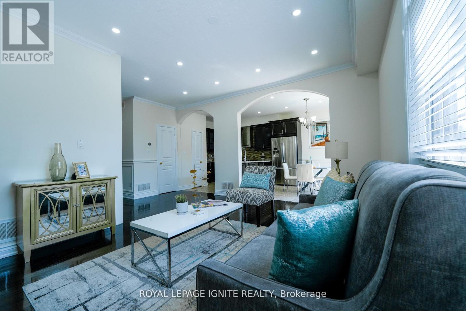 5 Dent Street, Ajax, Ontario  L1T 4E8 - Photo 16 - E12613628