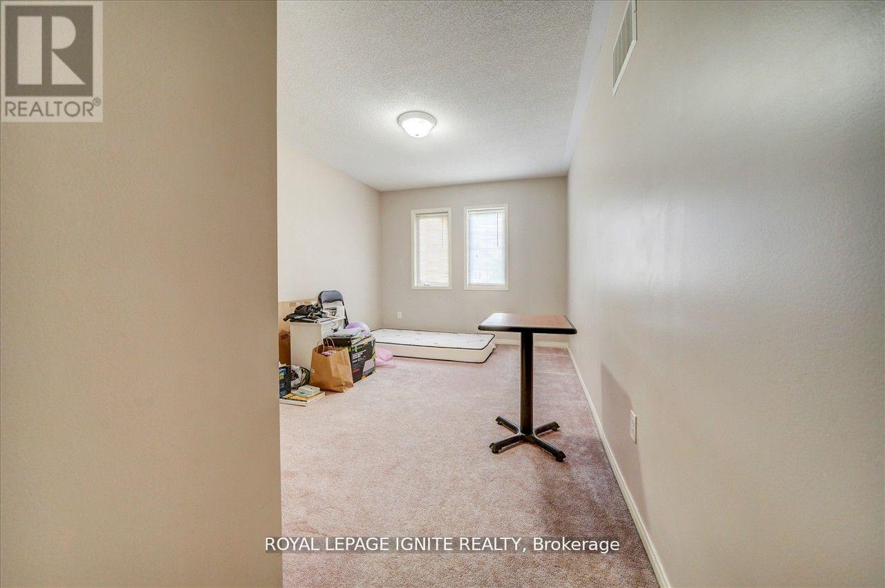 94 Gillett Drive, Ajax, Ontario  L1Z 0N3 - Photo 14 - E12613686