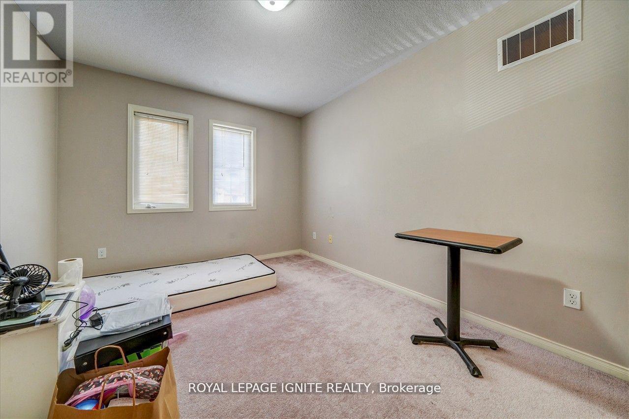 94 Gillett Drive, Ajax, Ontario  L1Z 0N3 - Photo 15 - E12613686