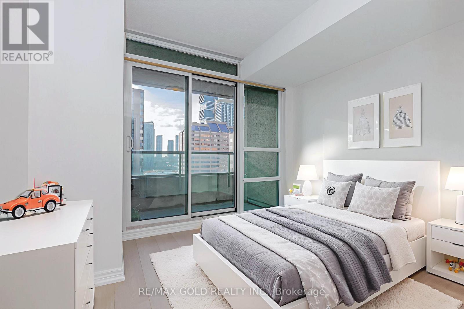 1507 - 208 Enfield Place, Mississauga, Ontario  L5B 0B8 - Photo 44 - W12603224