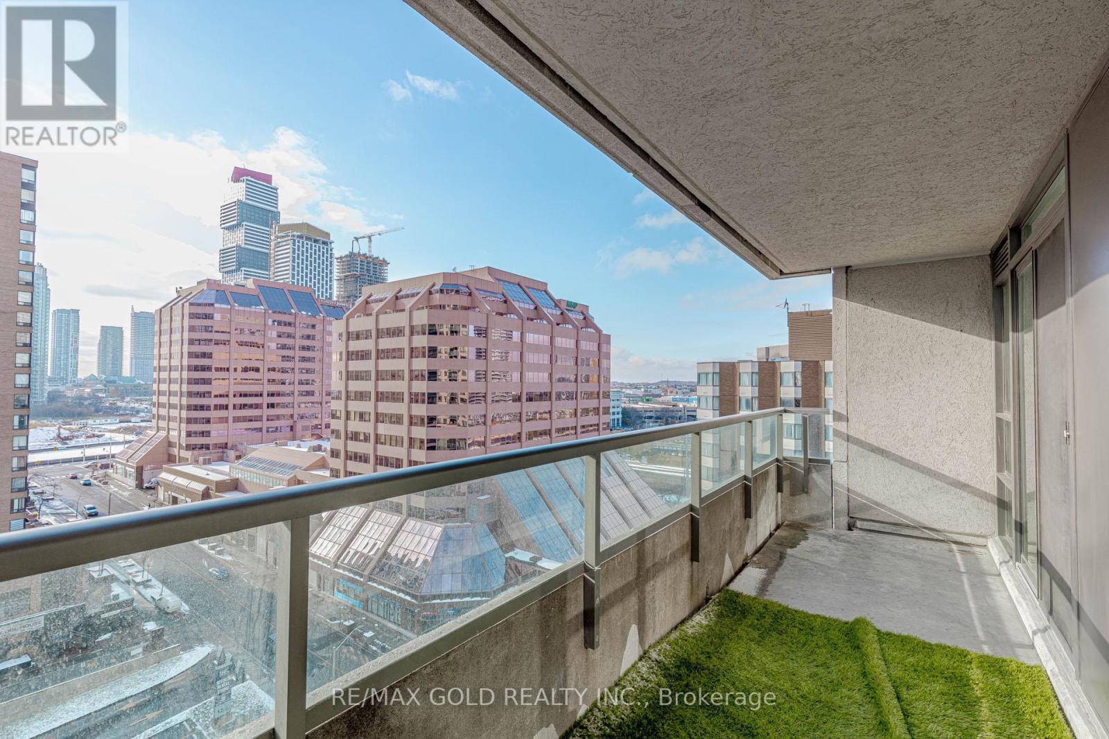 1507 - 208 Enfield Place, Mississauga, Ontario  L5B 0B8 - Photo 37 - W12603224