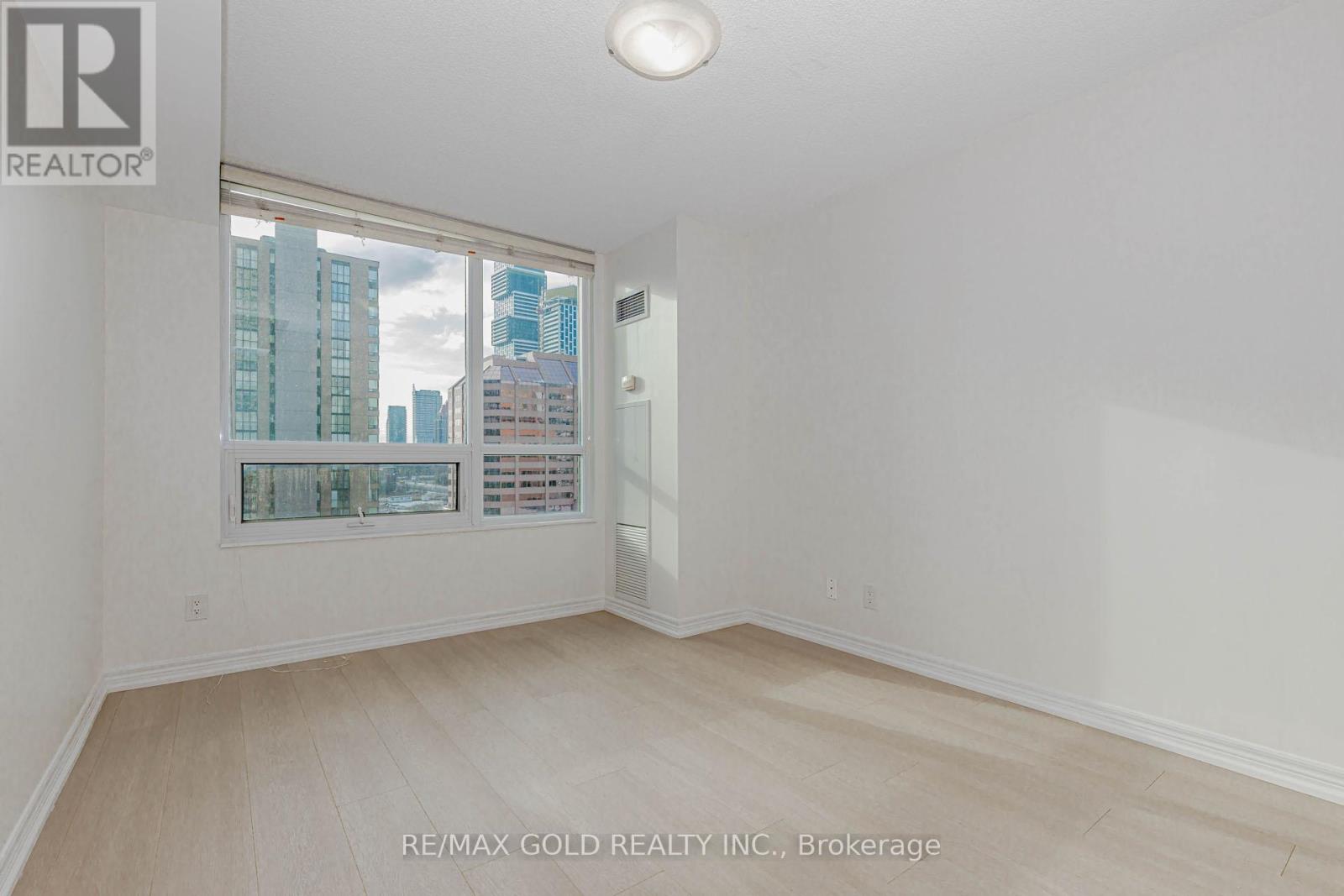 1507 - 208 Enfield Place, Mississauga, Ontario  L5B 0B8 - Photo 41 - W12603224