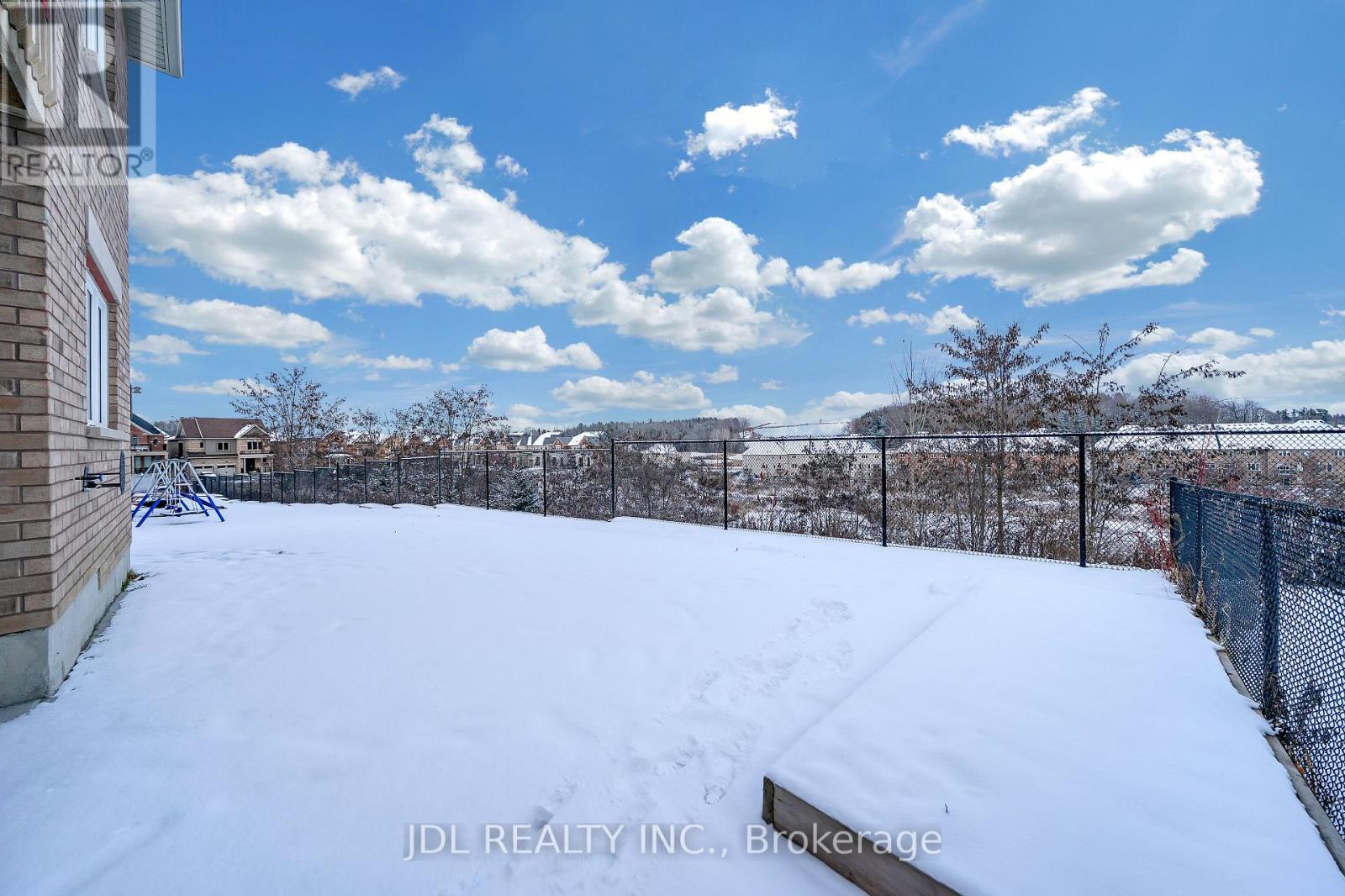 70 Forest Edge Crescent, East Gwillimbury, Ontario  L9N 0S6 - Photo 41 - N12613582