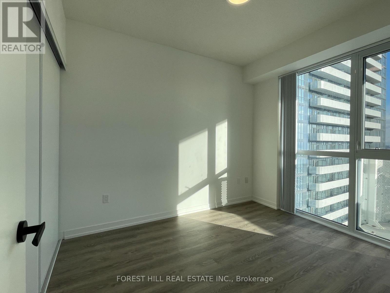 2910 - 8 Interchange Way, Vaughan, Ontario  L4K 0R2 - Photo 10 - N12613592