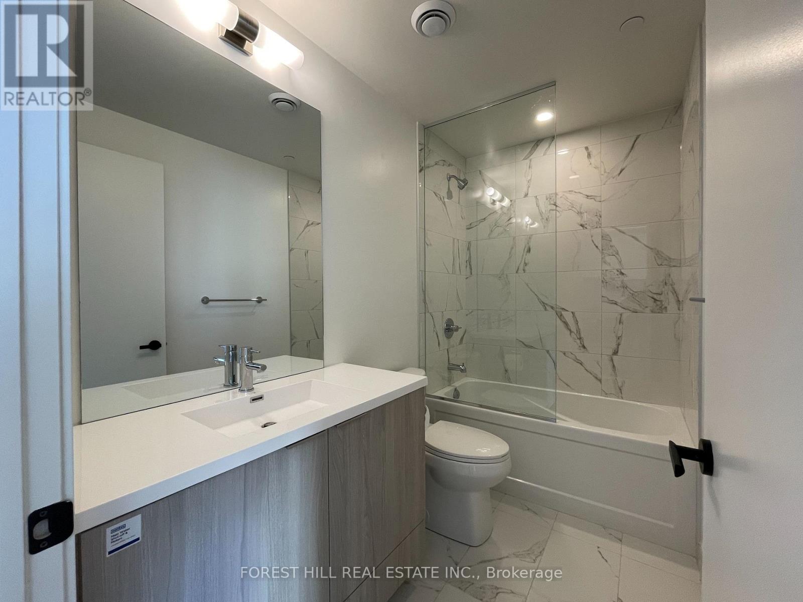 2910 - 8 Interchange Way, Vaughan, Ontario  L4K 0R2 - Photo 12 - N12613592