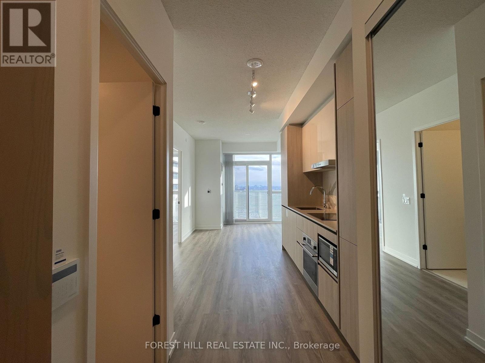 2910 - 8 Interchange Way, Vaughan, Ontario  L4K 0R2 - Photo 5 - N12613592