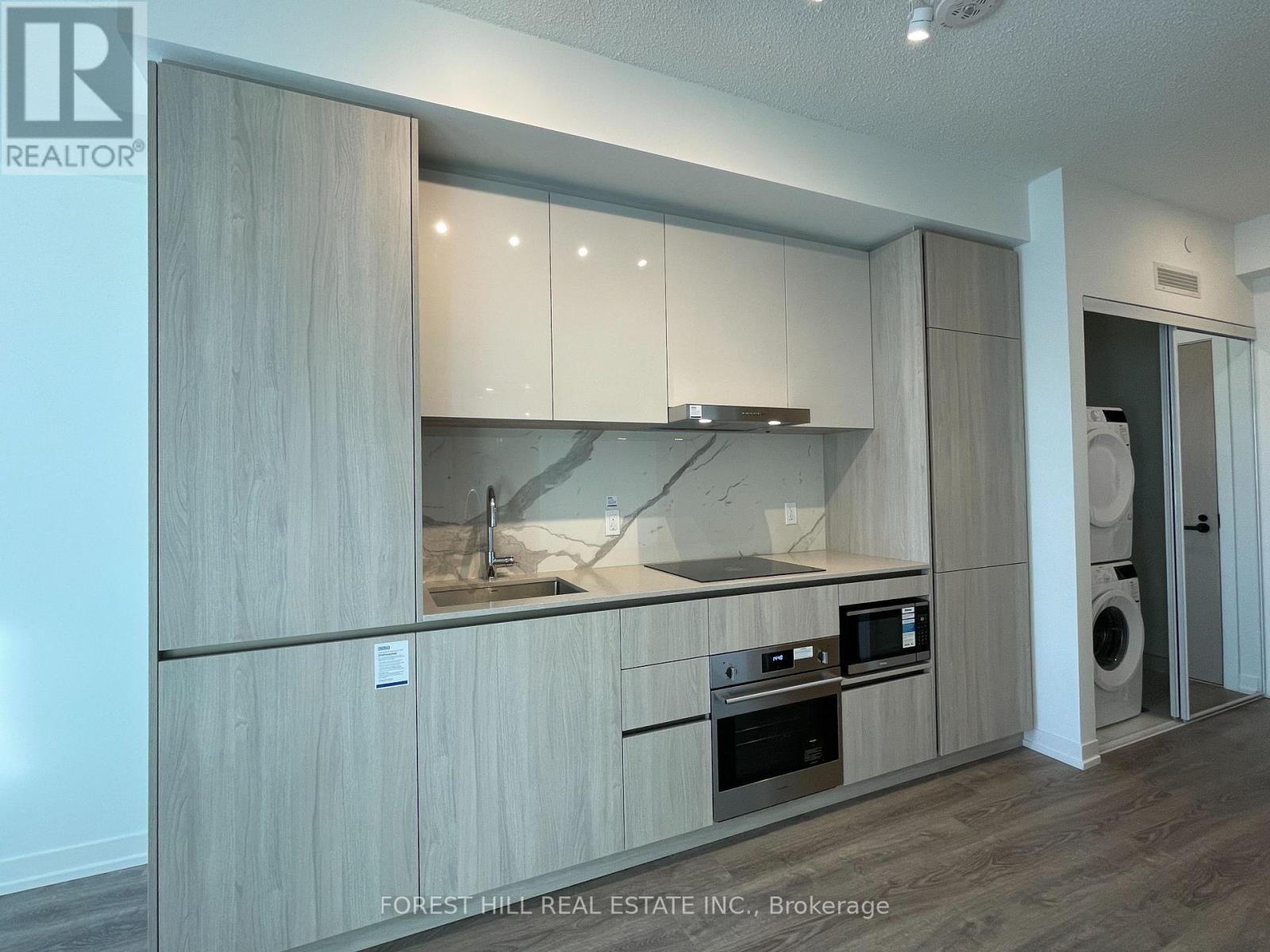 2910 - 8 Interchange Way, Vaughan, Ontario  L4K 0R2 - Photo 6 - N12613592