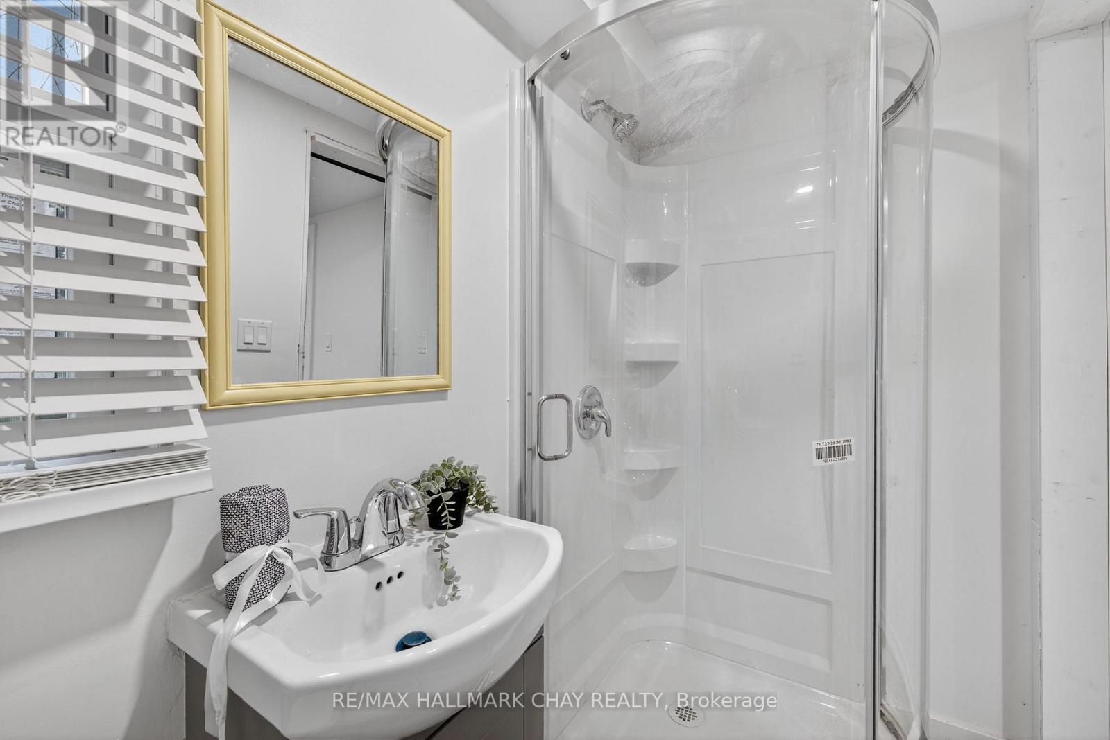 77 Blue Heron Drive, Georgina, Ontario  L0E 1N0 - Photo 9 - N12613654