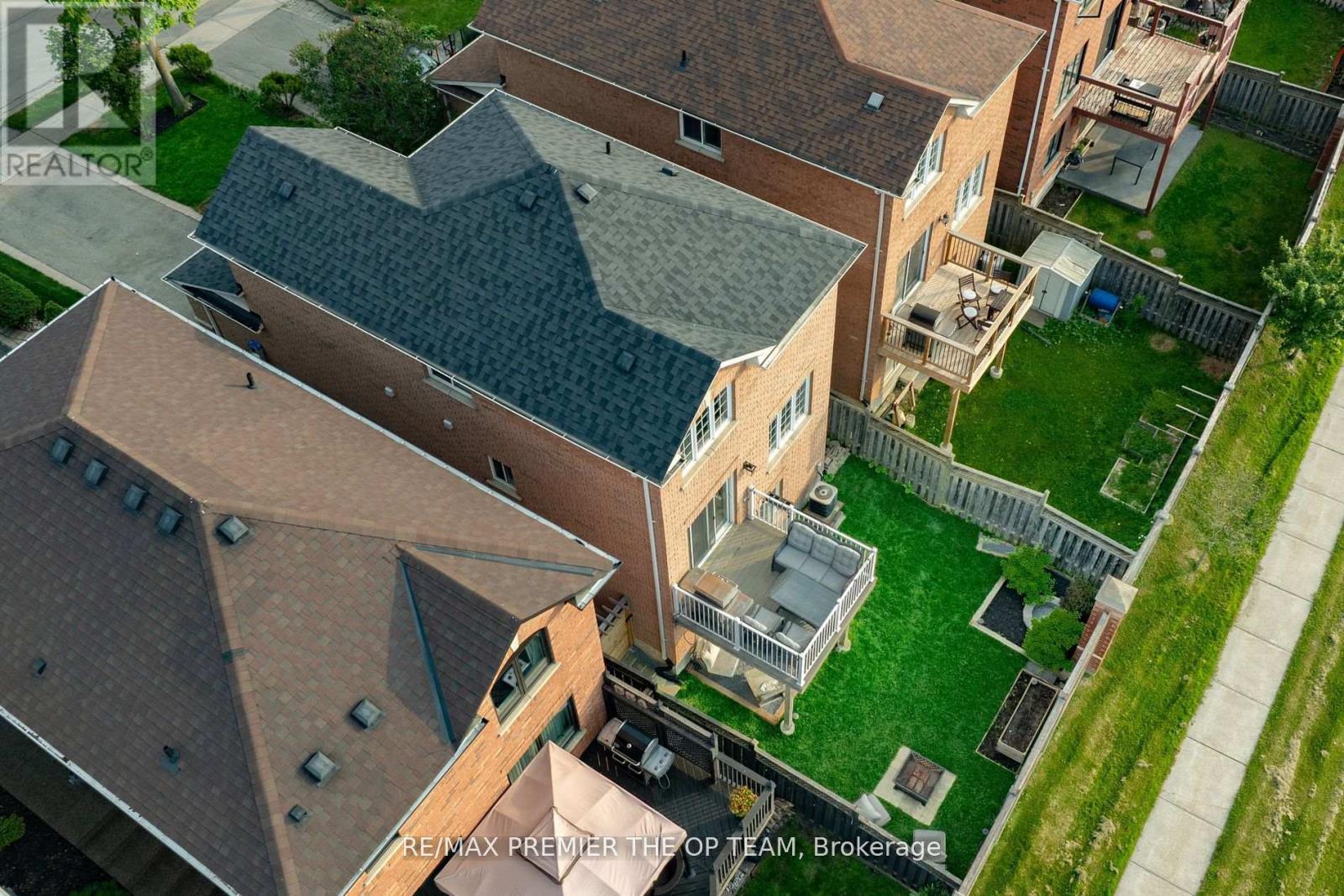 50 Beaverbrook Crescent, Vaughan, Ontario  L6A 3T3 - Photo 37 - N12613656