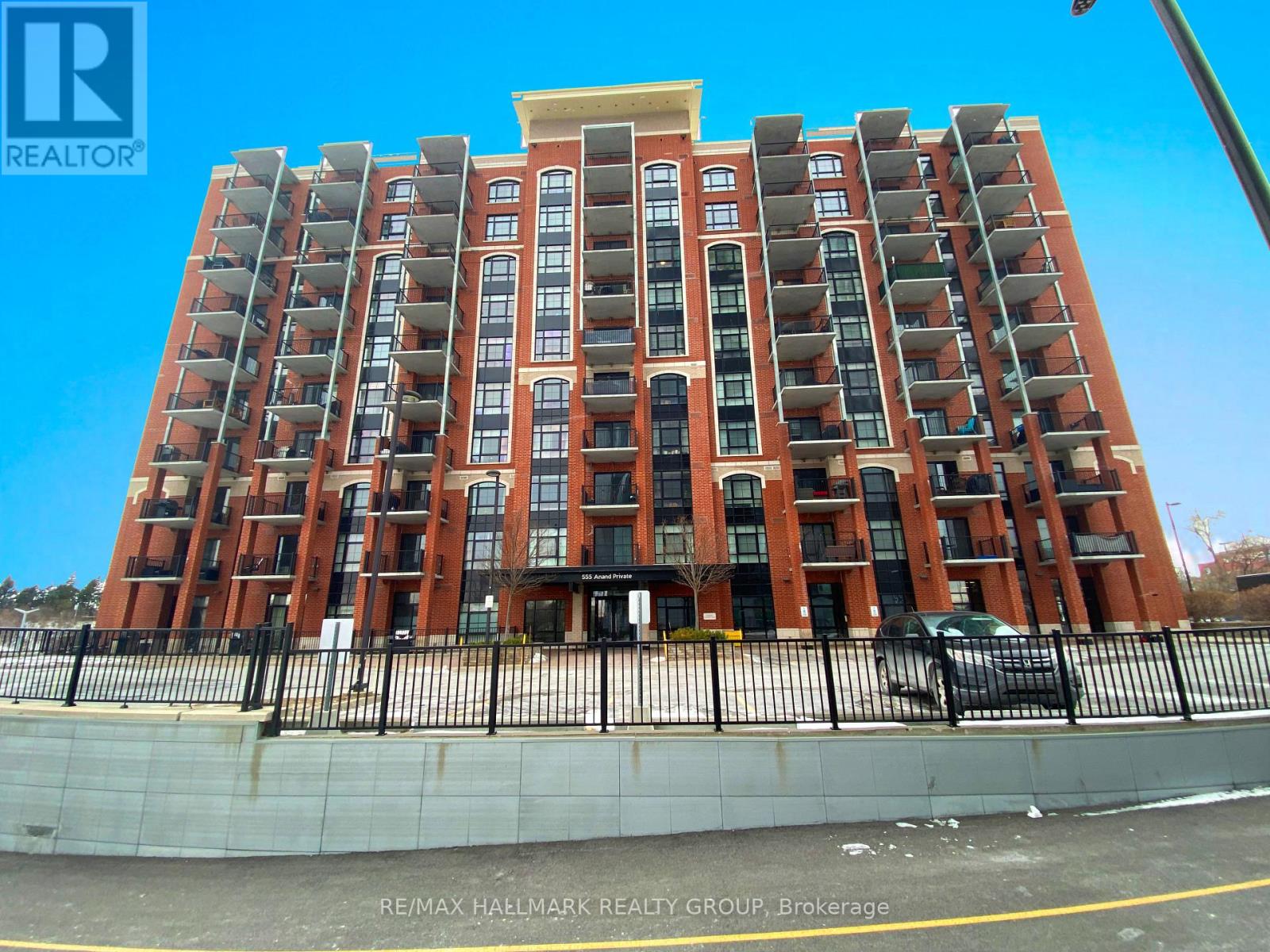 <h3>$352,500</h3><p>208 - 555 Anand Private, Ottawa, Ontario</p>