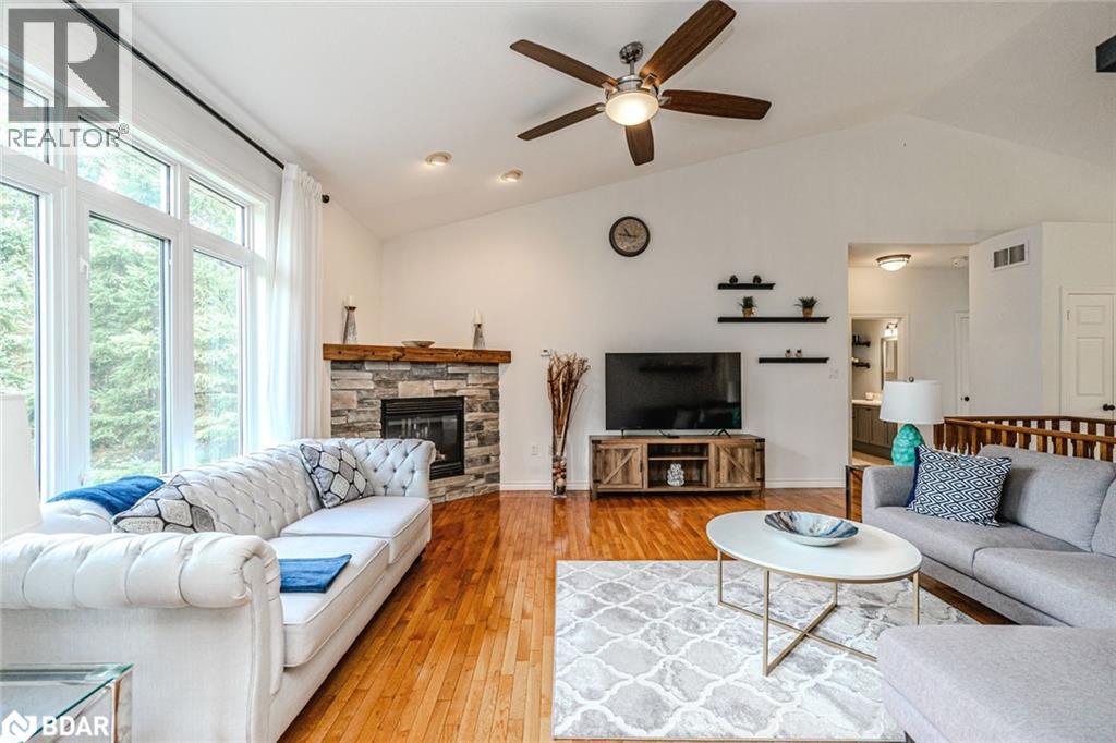 102 Highland Drive, Horseshoe Valley, Ontario  L0L 2L0 - Photo 3 - 40773152