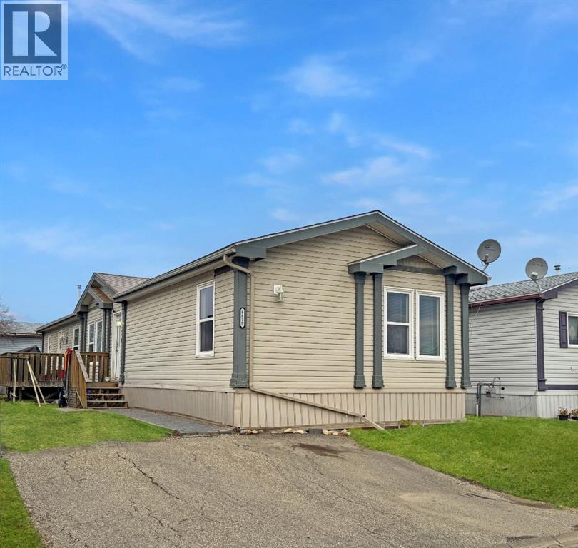 8810 90 Street, Grande Prairie, Alberta T8X 1V5 - Photo 1 - A2268779