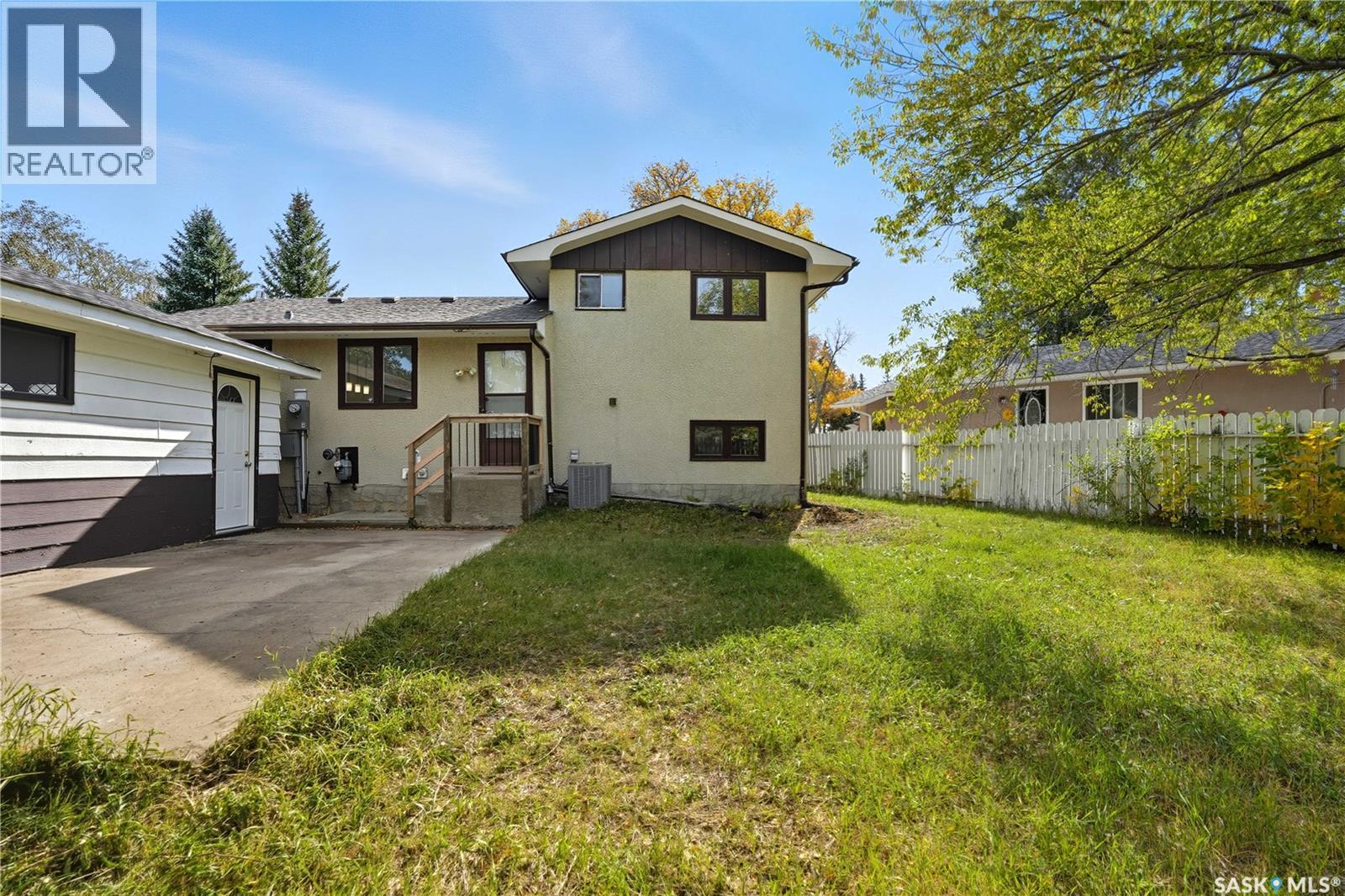 42 Aitken Crescent, Regina, Saskatchewan  S4R 5W7 - Photo 43 - SK019882