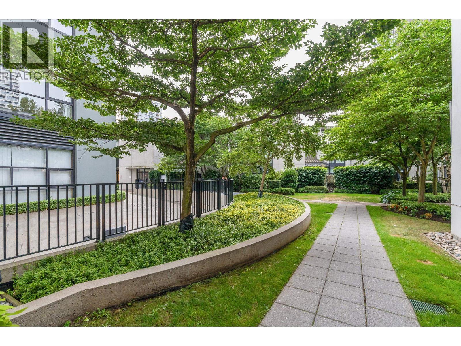 1705 550 Pacific Street, Vancouver, British Columbia V6Z 3G2 - Photo 40 - R3069409