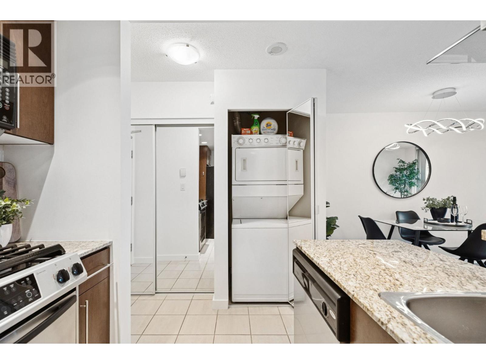 1705 550 Pacific Street, Vancouver, British Columbia V6Z 3G2 - Photo 16 - R3069409