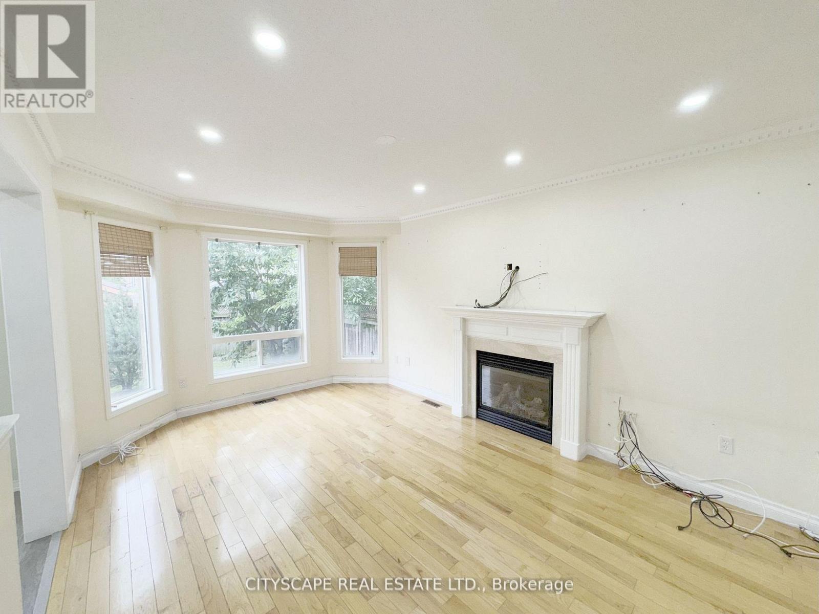 3310 Crimson King Circle, Mississauga, Ontario  L5W 8M8 - Photo 12 - W12613624