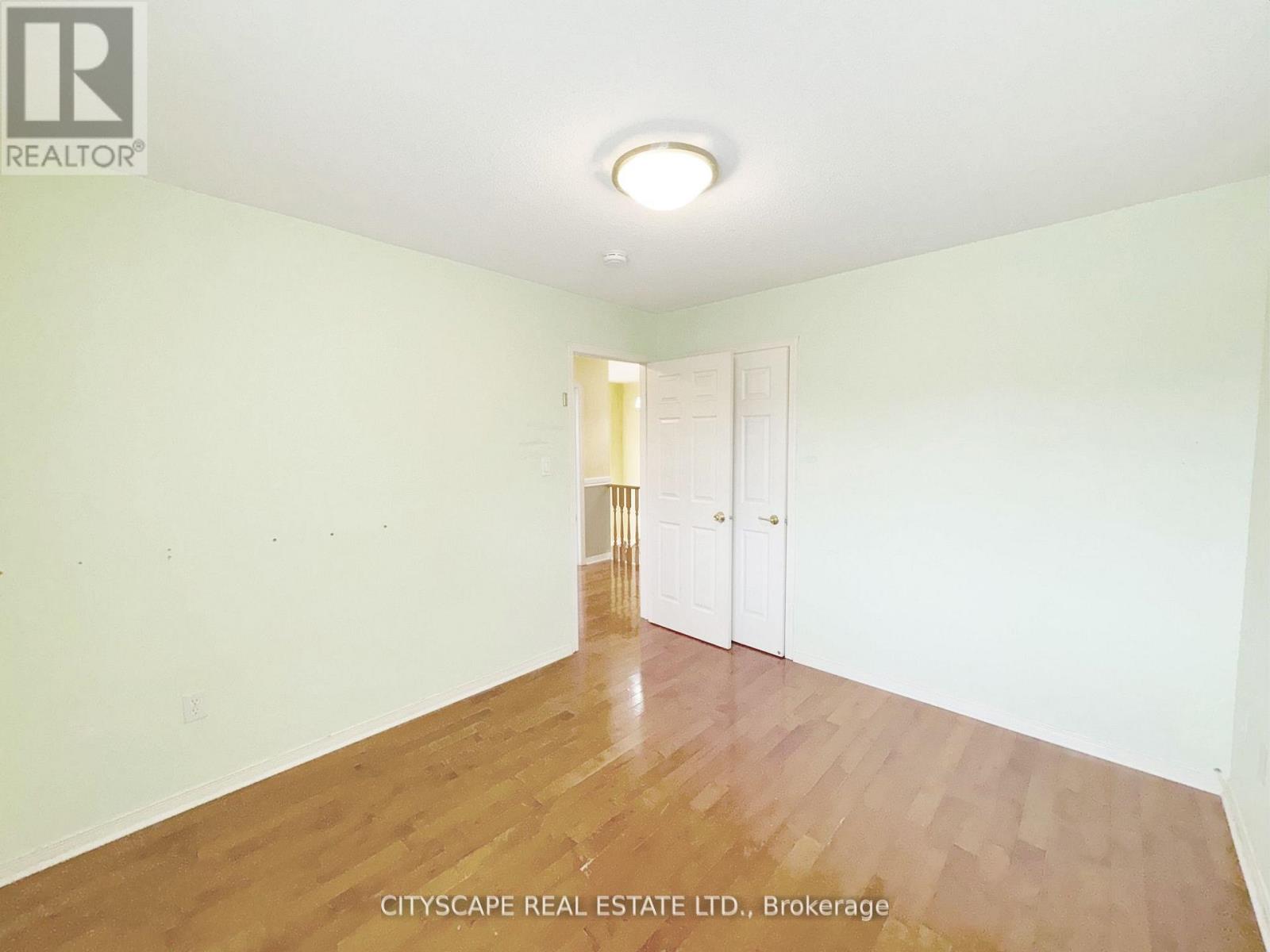 3310 Crimson King Circle, Mississauga, Ontario  L5W 8M8 - Photo 27 - W12613624