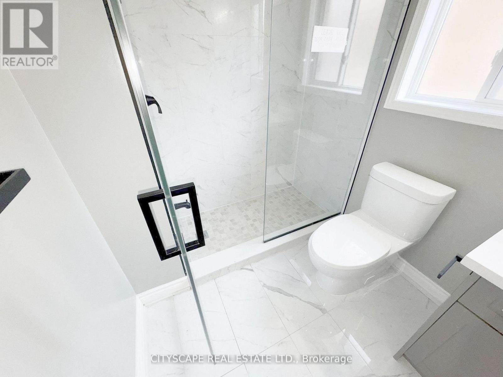 3310 Crimson King Circle, Mississauga, Ontario  L5W 8M8 - Photo 31 - W12613624