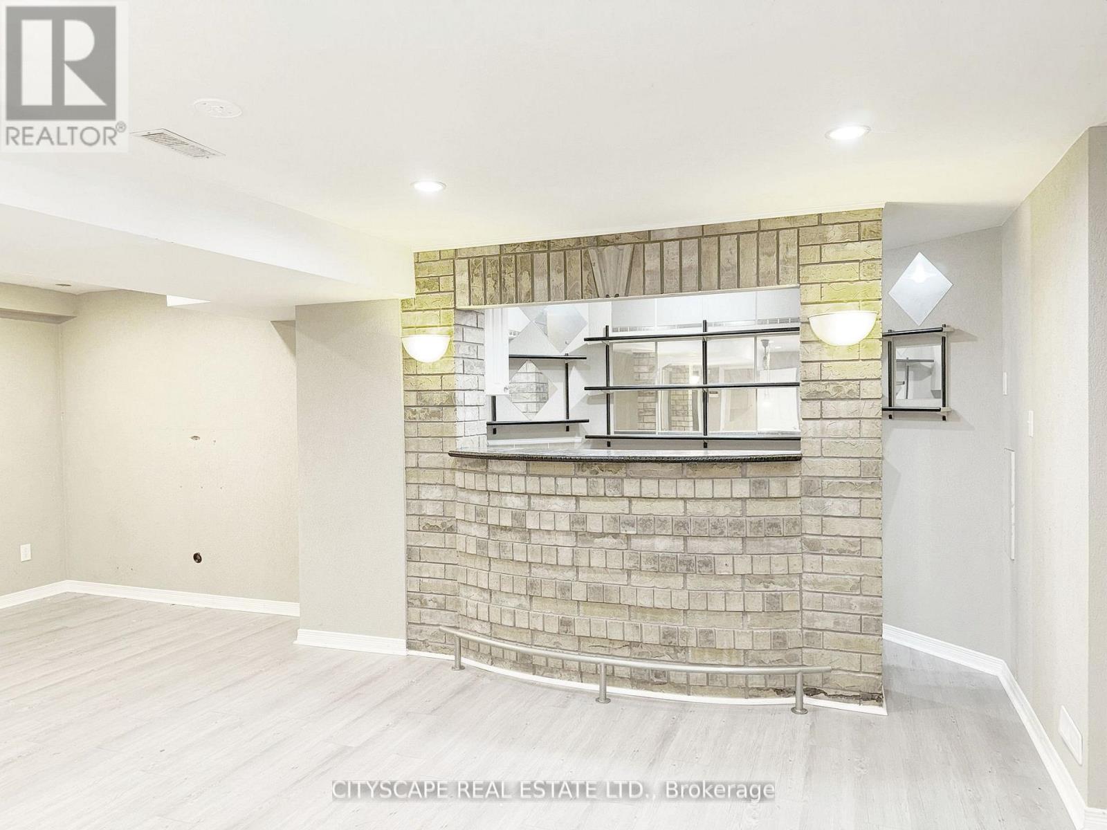 3310 Crimson King Circle, Mississauga, Ontario  L5W 8M8 - Photo 36 - W12613624