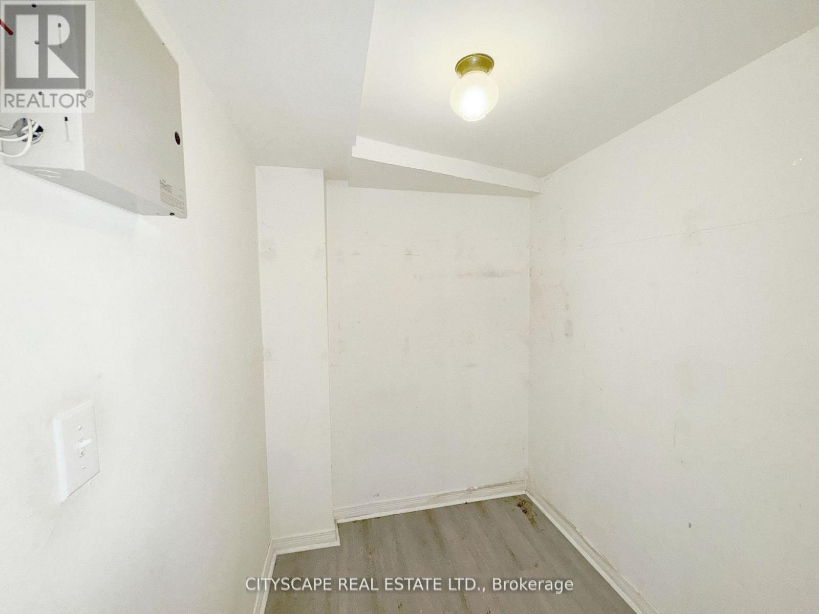 3310 Crimson King Circle, Mississauga, Ontario  L5W 8M8 - Photo 39 - W12613624