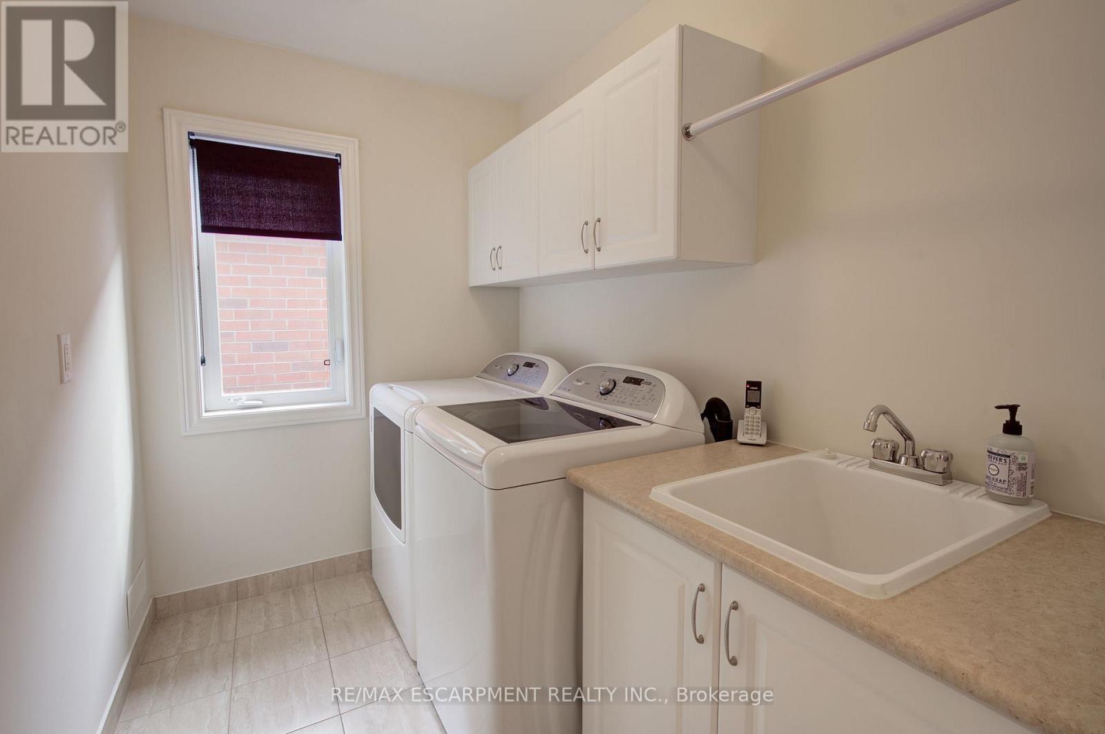 3308 Granite Gate, Burlington, Ontario  L7M 0L7 - Photo 33 - W12613648