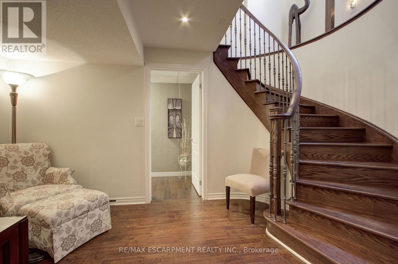 3308 Granite Gate, Burlington, Ontario  L7M 0L7 - Photo 34 - W12613648