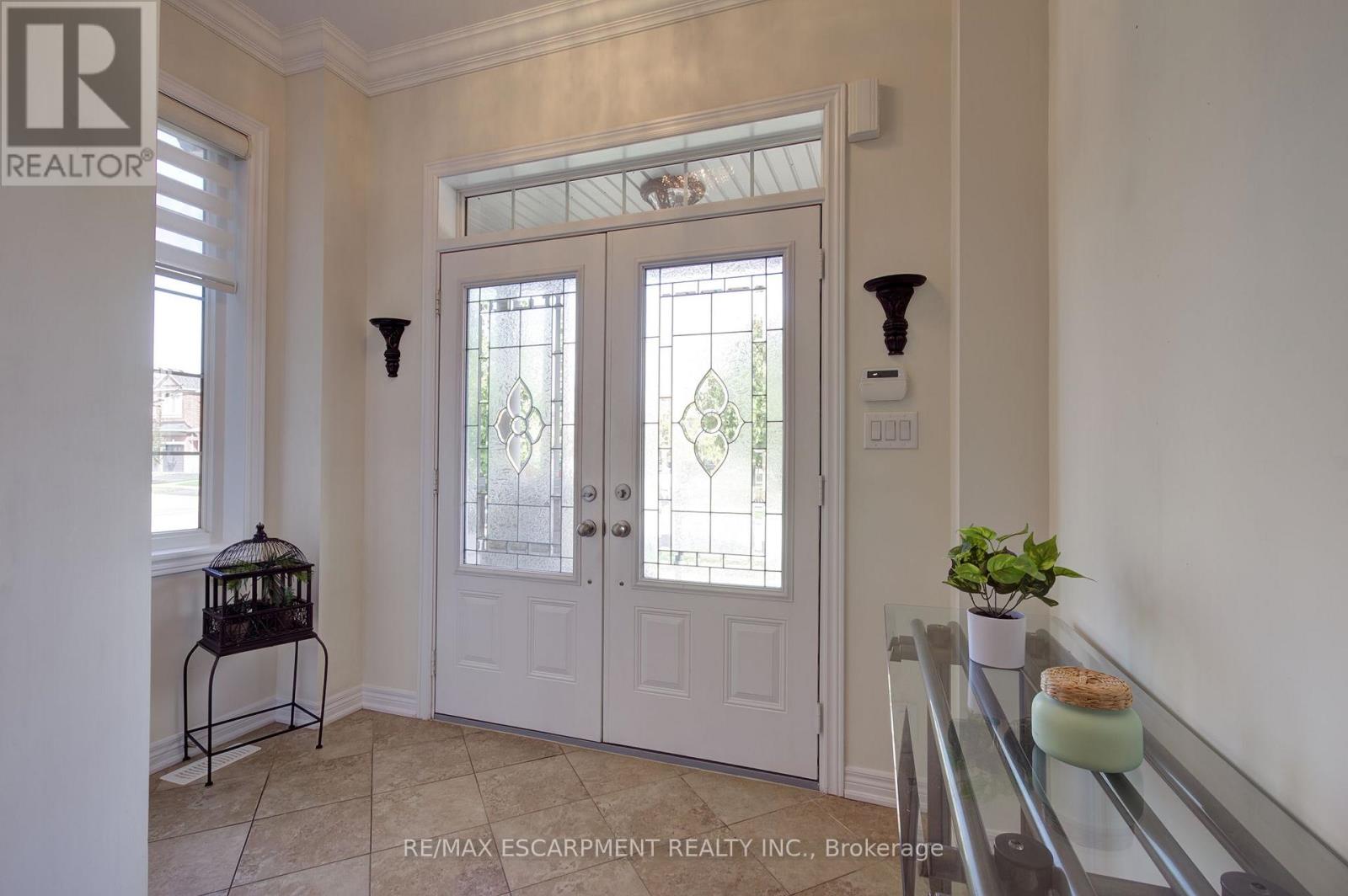 3308 Granite Gate, Burlington, Ontario  L7M 0L7 - Photo 4 - W12613648