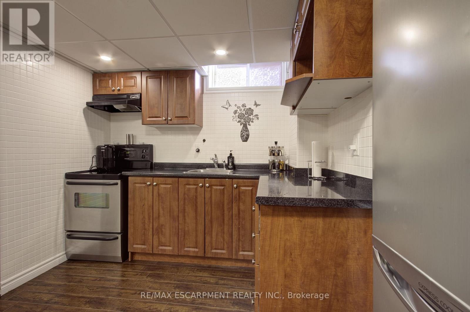 3308 Granite Gate, Burlington, Ontario  L7M 0L7 - Photo 40 - W12613648