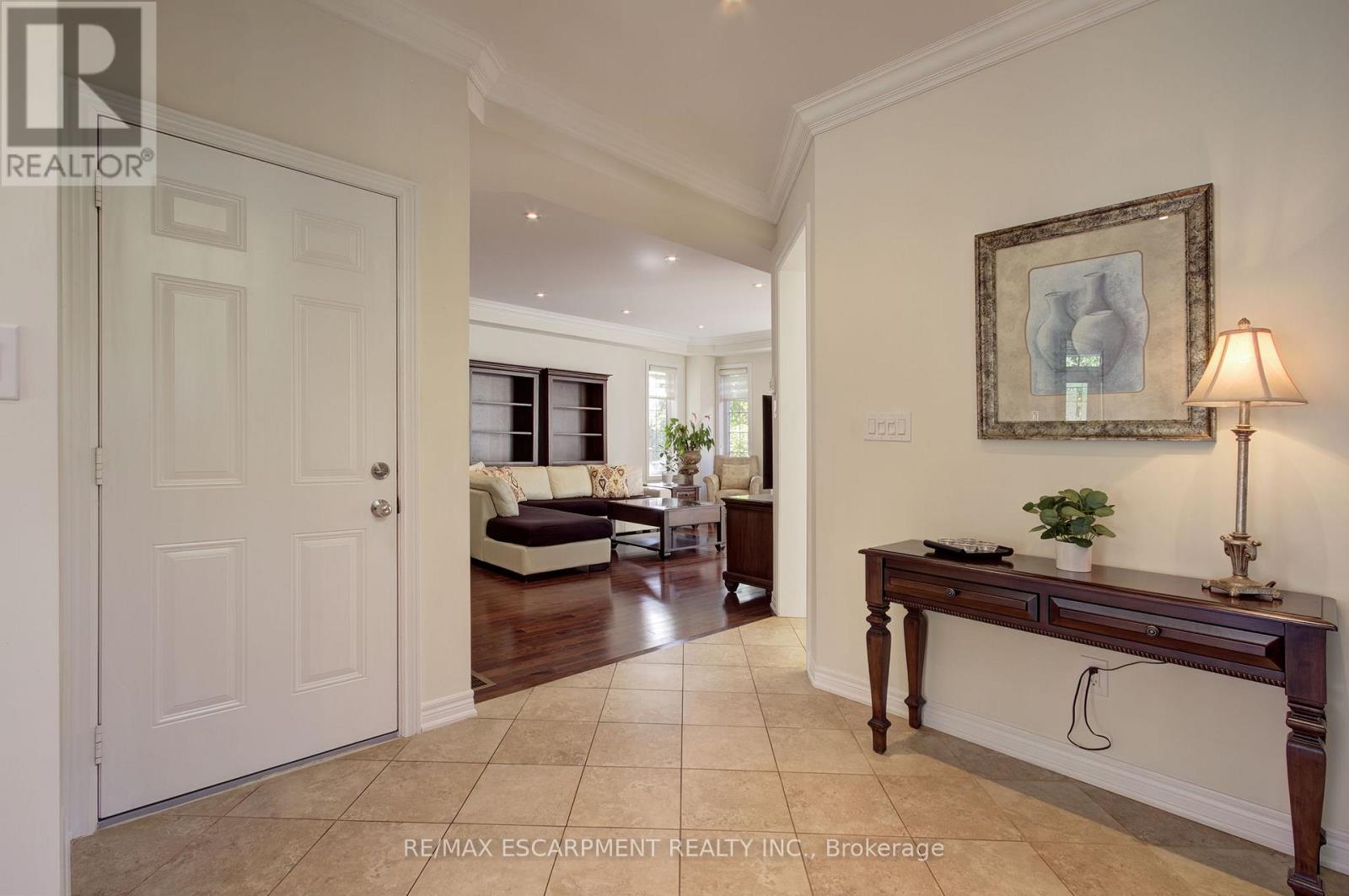 3308 Granite Gate, Burlington, Ontario  L7M 0L7 - Photo 7 - W12613648