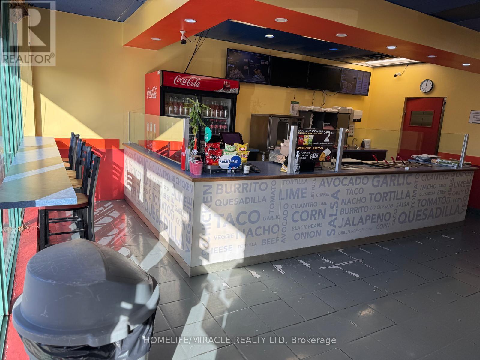 2320 Royal Windsor Drive, Oakville, Ontario  L6J 7Y1 - Photo 5 - W12613650