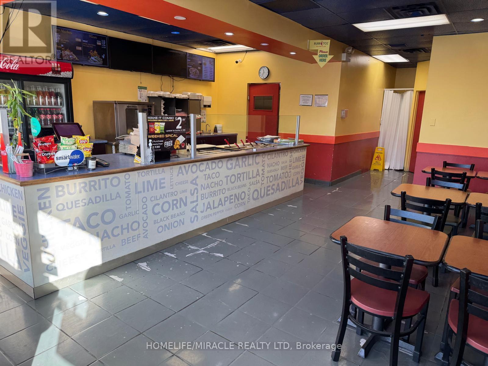 2320 Royal Windsor Drive, Oakville, Ontario  L6J 7Y1 - Photo 6 - W12613650