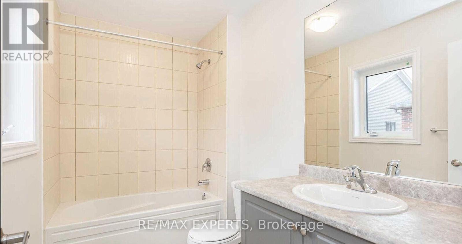 72 Malcolm Crescent, Haldimand, Ontario  N3W 0E9 - Photo 11 - X12613566