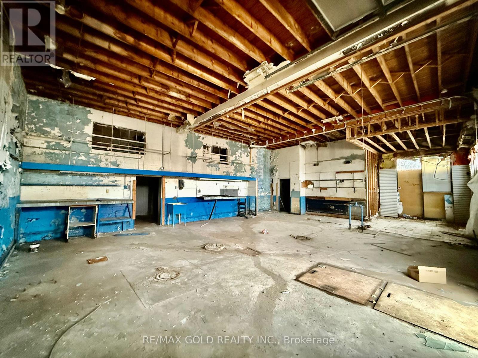 201 Dundas Street, Woodstock, Ontario  N4S 1A6 - Photo 5 - X12613642